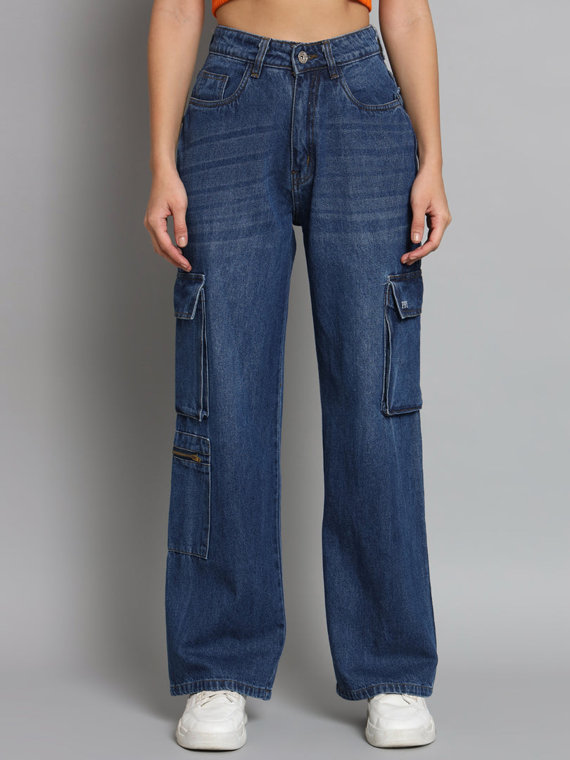 Women's straight fit 3 pocket cargo jeans